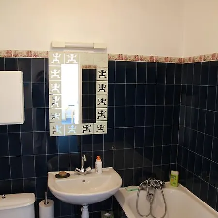 Bright Studio With Balcony Quartier De La Gare Apartment